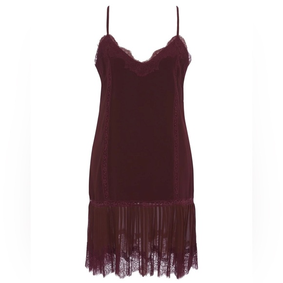 Gold Hawk Dresses & Skirts - Gold Hawk Pleated Lace Silk Dress